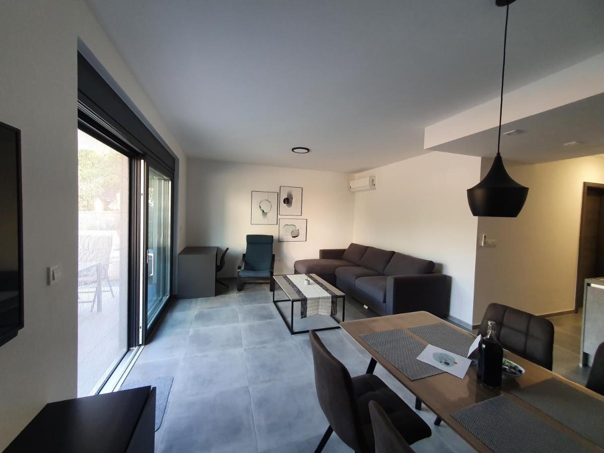 לוביסטה Apartmani Nerium מראה חיצוני תמונה